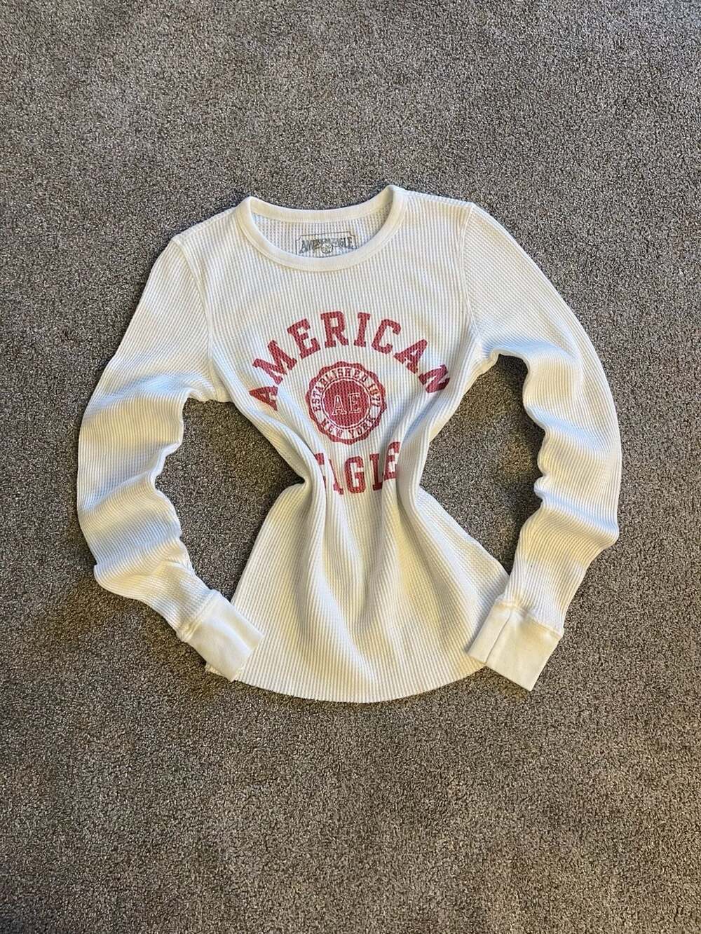 American Eagle Women's Long Sleeve Thermal Shirt White Red Logo Small